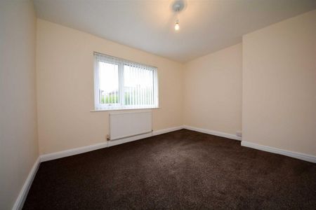 3 bed House - Semi-Detached for Rent - Photo 5