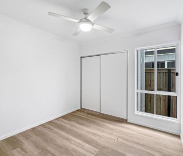 Brand new 4-Bedroom Home with Pool - Photo 4