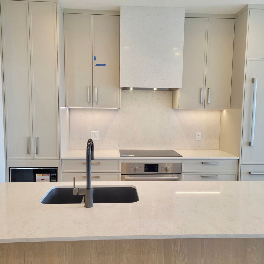 MOVALA: Brand New 2 Bdrm with Lakeview - Photo 1