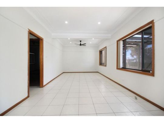 64 Tobruk Avenue, Port Kembla, NSW 2505 - Photo 1