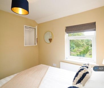 2 bedroom terraced house to rent - Photo 6