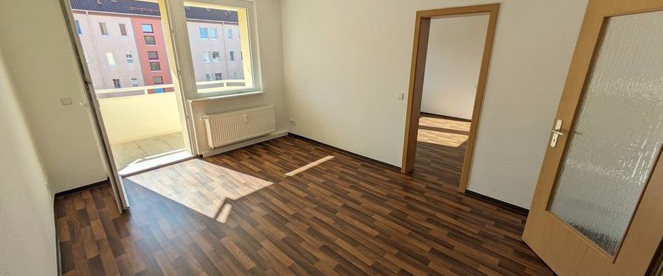 ++ ganz nach Ihren Wünschen - tolle 2-Raum Wohnung mit Balkon in Limbach-O. ++ - Foto 1