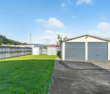 3BR Home with Ample Parking, Pets negotiable - Photo 4
