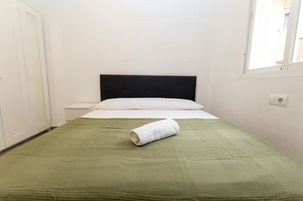 Calle de Saint Exupéry, Málaga, Andalusia 29007 - Photo 1