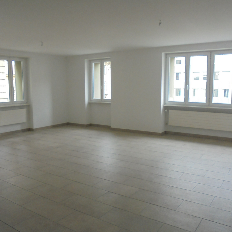 Appartement 3 pièces - Avenue Léopold-Robert 84 - La Chaux-de-Fonds - Photo 1