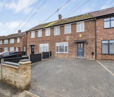 4 bedroom terraced house to rent - Photo 1