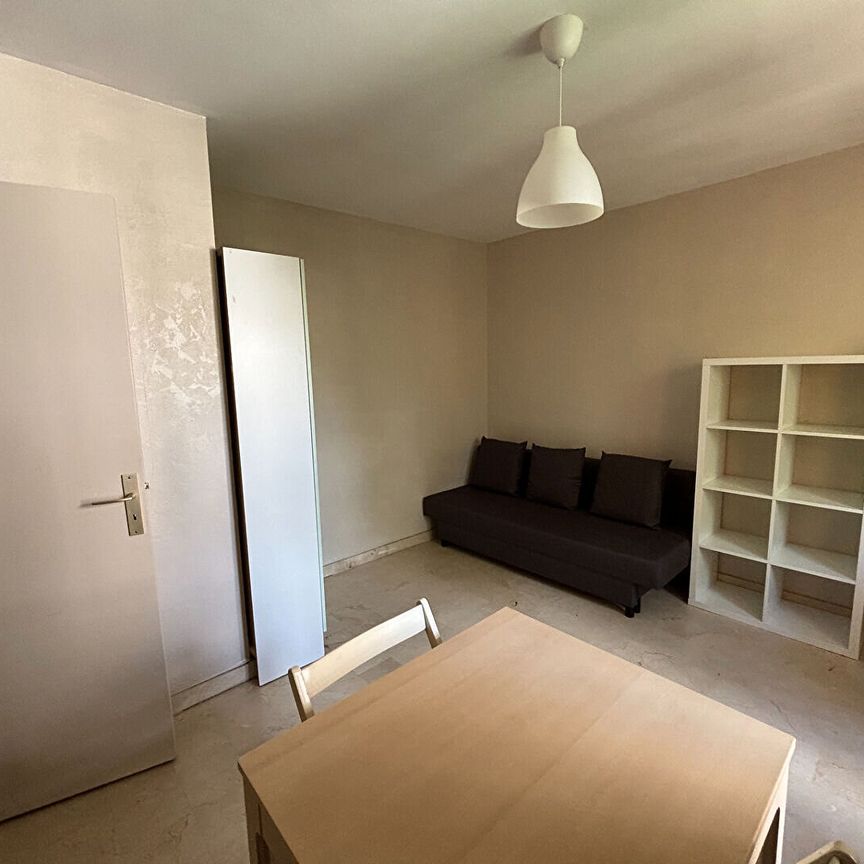 A LOUER - AIX EN PROVENCE - STUDIO MEUBLE EN CENTRE VILLE AVEC CAVE - Photo 1