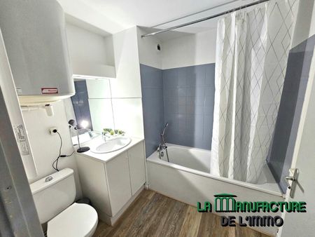 Location Appartement 1 pièce 23m² ST ETIENNE 42100 - Photo 3