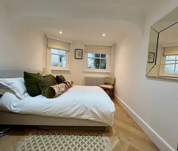 2 Bed Flat, Adelaide Crescent, BN3 - Photo 5