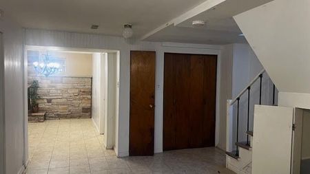 For Lease - 8 Kingsmere Crescent, Toronto, Ontario - Photo 5