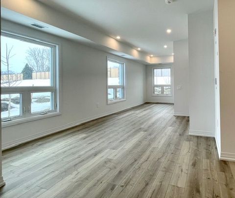 For Lease - 15 Kneeshaw Drive Unit# 102, Barrie, Ontario - Photo 1