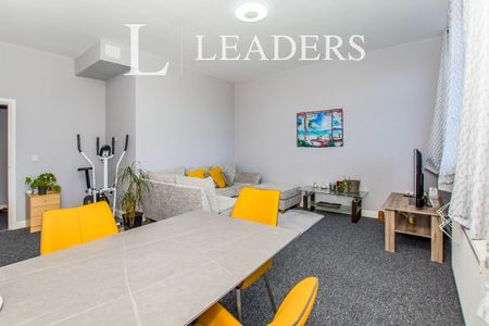 2 bedroom apartment to rent Hope Street, Grimsby, Lincolnshire, DN32 - Photo 2