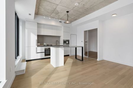 1720 Bayview Avenue W #611 - Photo 5