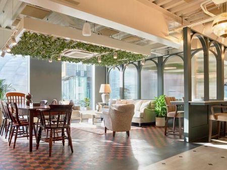 Cozy 1-bedroom apartment with high-quality furnishings, modern kitchen and ample natural light. Enquire now for further details! - Photo 5