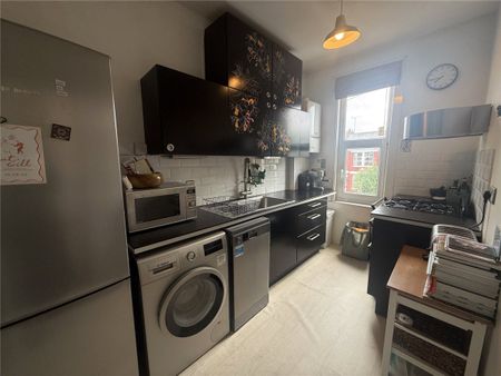 Warwick Road, N11, London - Photo 5