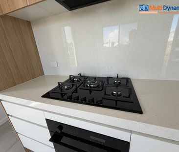 Modern 1-Bedroom Granny Flat in Prime Oran Park Location - Photo 4