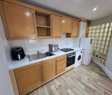 Mill House, Midleton, Cork - Photo 5