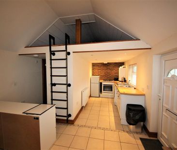 Studio to rent - Photo 3