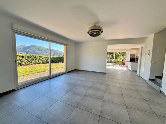 Location Maison 5 pièces 152m² NICE 06000 - Photo 1