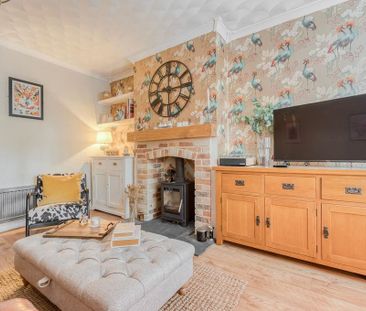 3 bedroom terraced house to rent - Photo 1