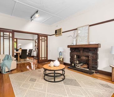 Timeless Charm in a Prime Position - Photo 2