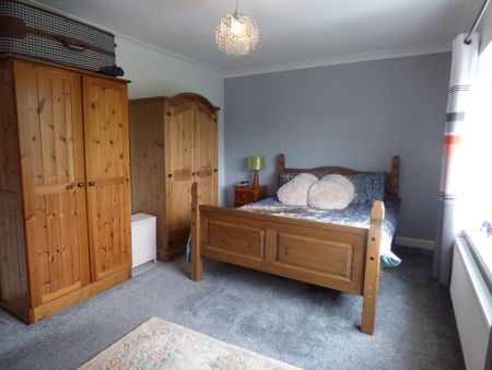 2 bedroom semi-detached house to rent - Photo 3