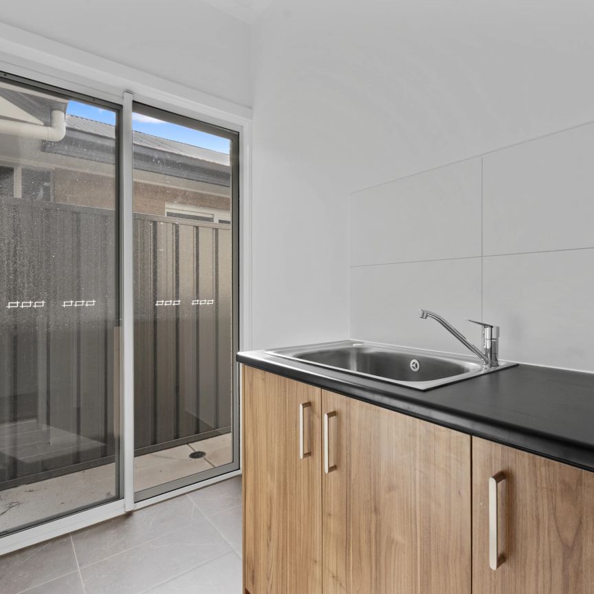 2/6 O'Connell Street - Photo 1