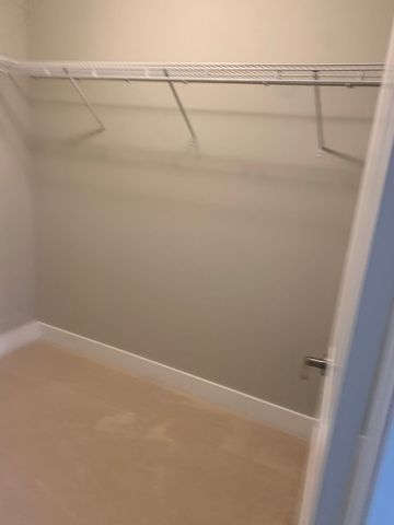 For Lease - 677 Chelton Road, London South, Ontario - Photo 4