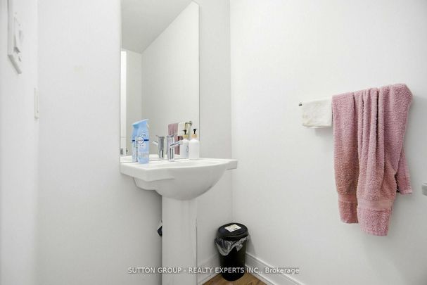 For Lease - 5 Taylor Court, Caledon, Ontario - Photo 1