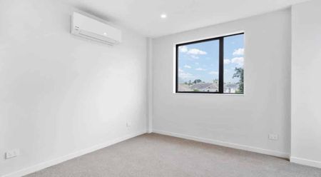 32A Coral Crescent, Panmure - Photo 2
