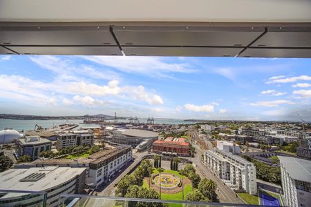 Furnished Three Bedroom Penthouse Apartment - Photo 5