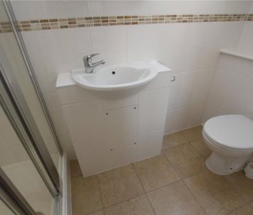 2 bedroom apartment to rent - Photo 6