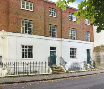 First Floor Flat in Winchester City Centre - Photo 3