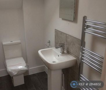 2 bedroom detached house to rent - Photo 5