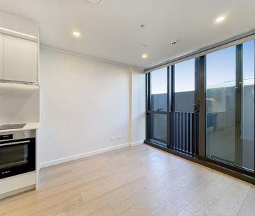 Welcome to apartment 412 in Hyde Lane. - Photo 1