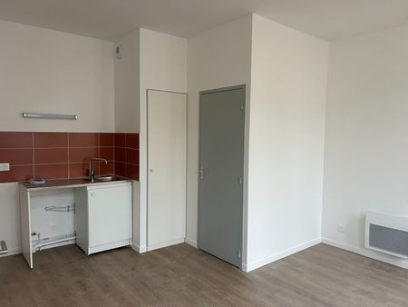 Location appartement 1 pièce, 23.00m², Rochefort - Photo 2