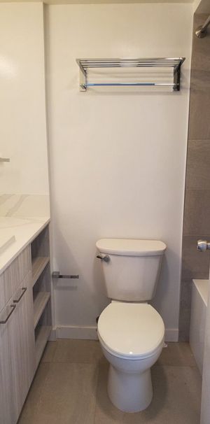 The White House - Photo 1