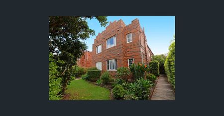 Fully Renovated Ground Floor Apartment - Photo 4