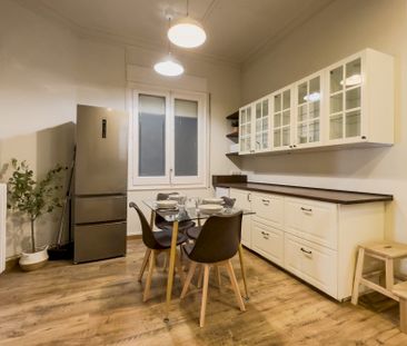 Cozy interior room in Barcelona - Photo 1