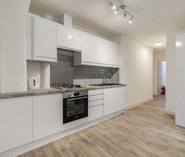 3 bedroom apartment to rent - Photo 3