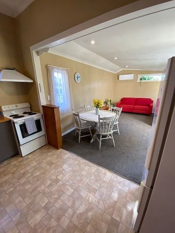 Sunny Home in Richmond - Photo 3