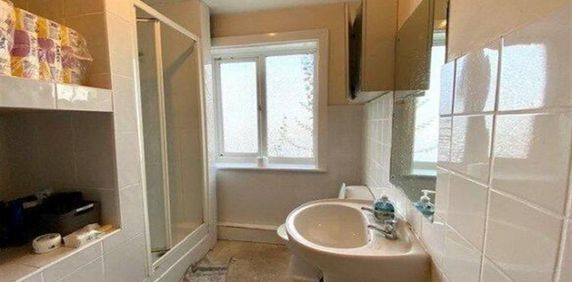 1 bedroom semi-detached house to rent - Photo 2