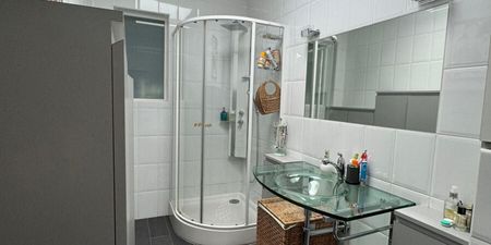 Appartement te huur in Ukkel voor € 1.490 met 2 slaapkamers - Foto 2