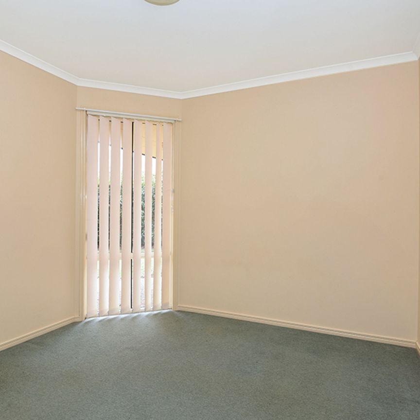 Spacious Family Home in Quite Court - Photo 1