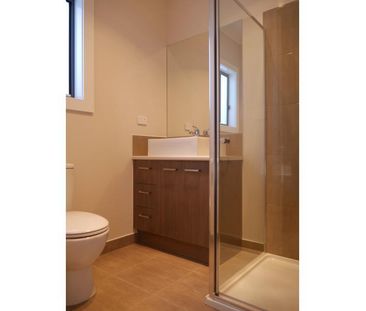 Four Bedroom Family Home - Photo 6