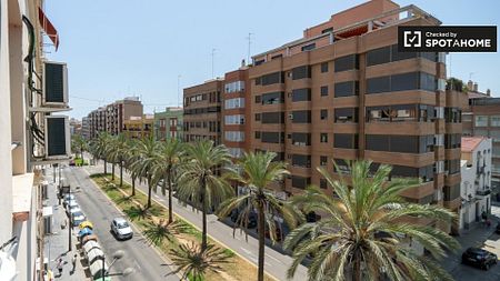 valencia, Valencian Community 46023 - Photo 4