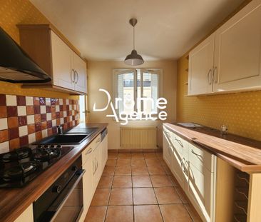 Location Appartement 5 pièces 84m² GUILHERAND GRANGES 07500 - Photo 5