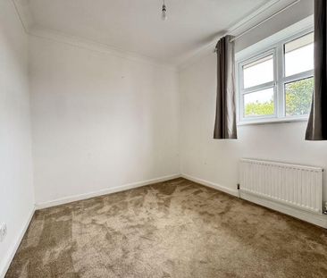 4 bedroom detached house to rent - Photo 2