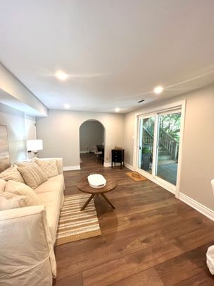 For Lease - 964 Albertson Crescent Unit# Lower Level, Mississauga, Ontario - Photo 1