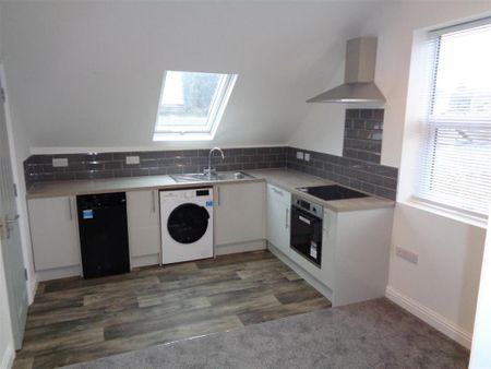 1 bedroom apartment to rent - Photo 2